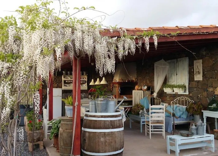 Casa Leandra Con Jacuzzi 펜션 *