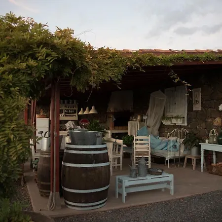 Casa Leandra Con Jacuzzi بيت للعطل أذيخي