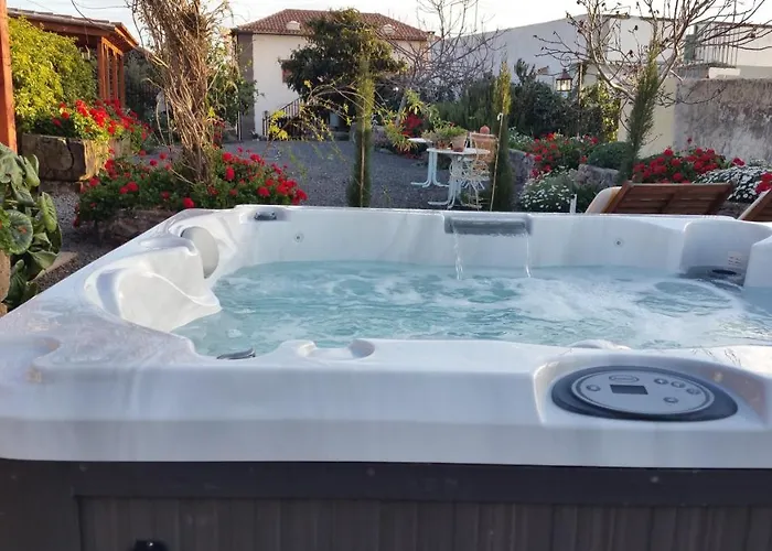 Casa Leandra Con Jacuzzi Сasa de vacaciones *